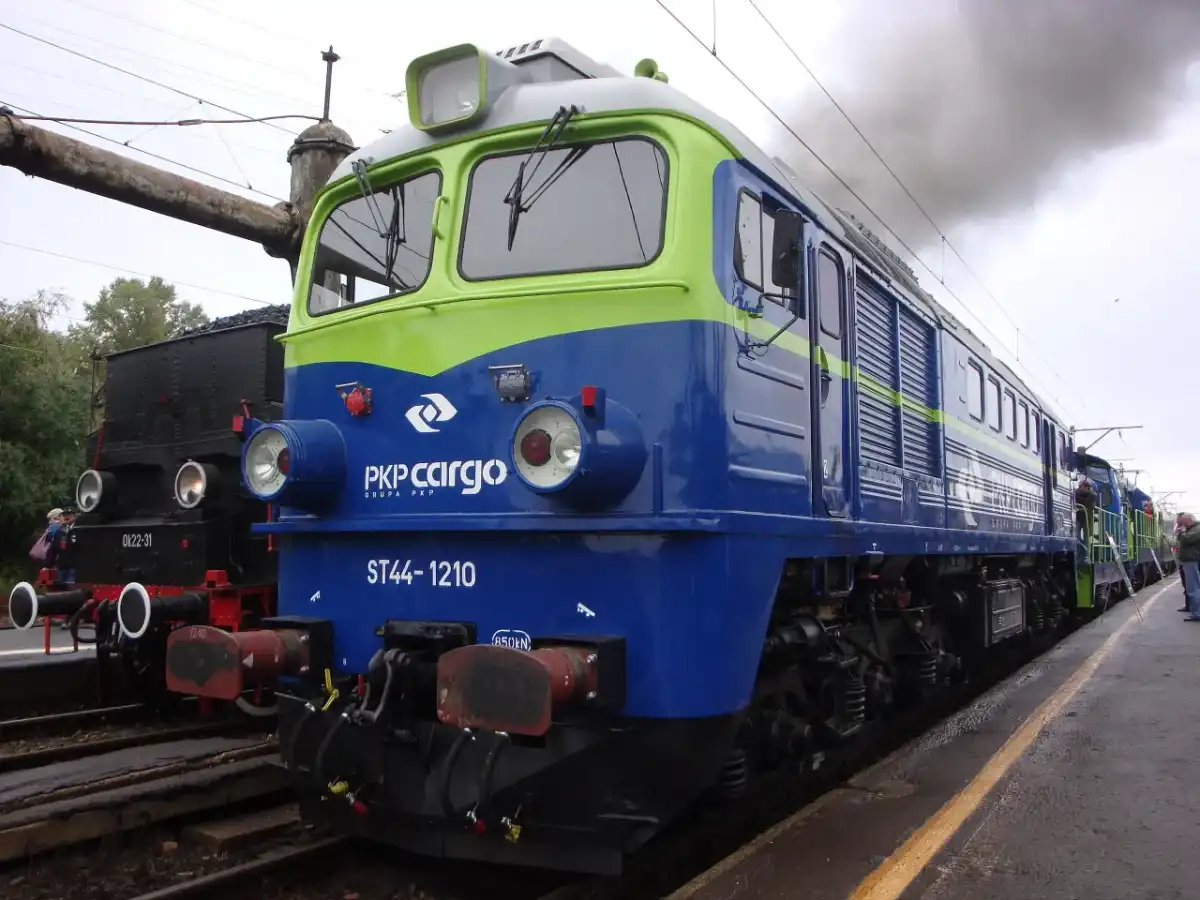 PKP Cargo i Solidarność: Dlaczego spór o restrukturyzację jest kluczowy?