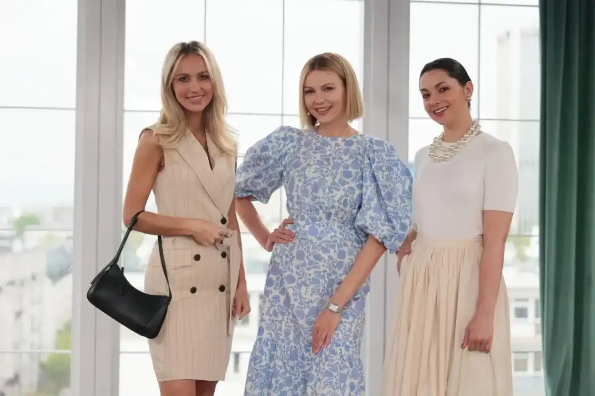 Stylizacja mamy na komunię - Jak ubrać się z klasą i bez błędów?