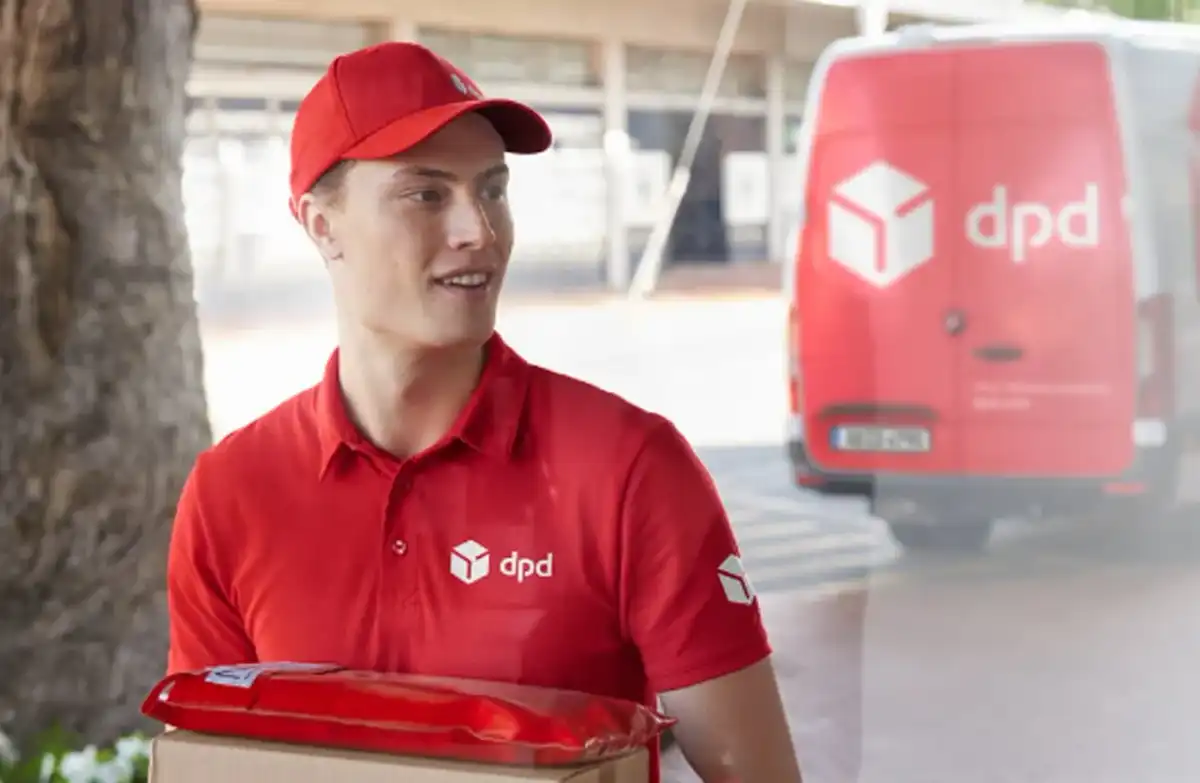 Uszkodzona paczka DPD - Co robić i jak złożyć reklamację?
