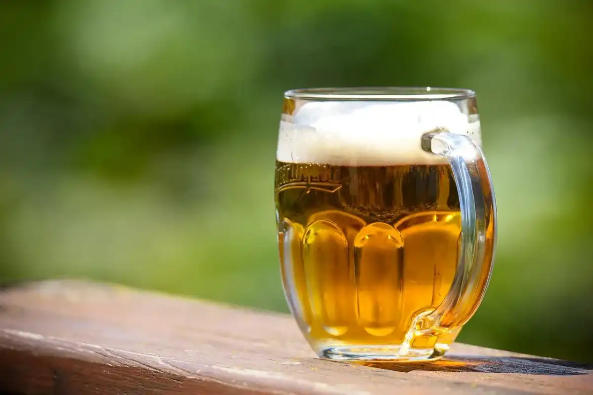 Domowe piwo bezalkoholowe: Metody, trudności i jak warzyć sukces