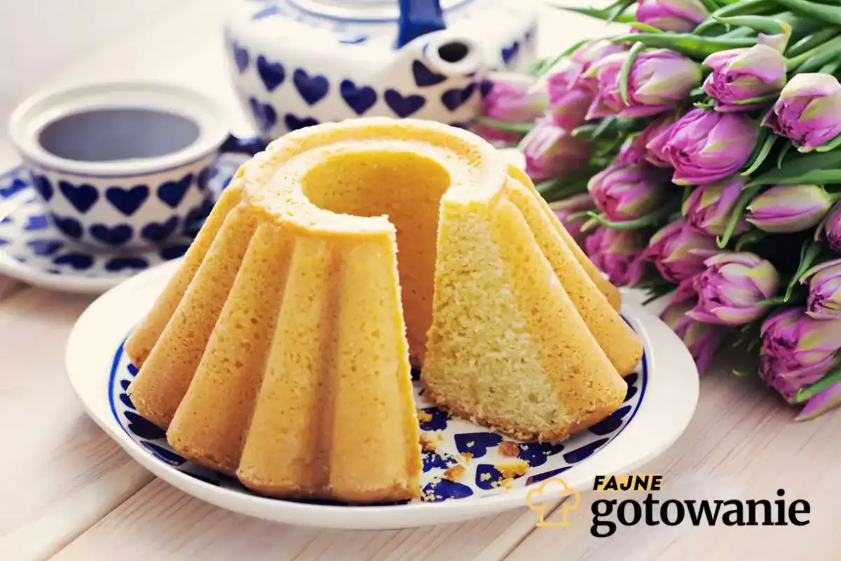 Babka na maślance - wilgotna i bez zakalca. Sprawdź!