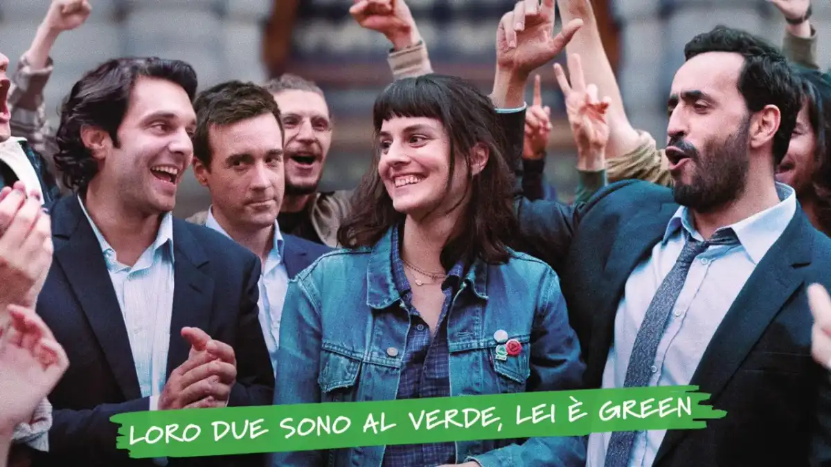 Un anno difficile, recensione della commedia tra satira e fragilità