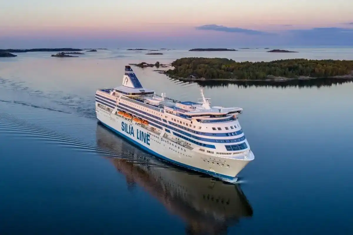 Prom Tallinn-Helsinki - Jak wybrać najlepszy rejs?