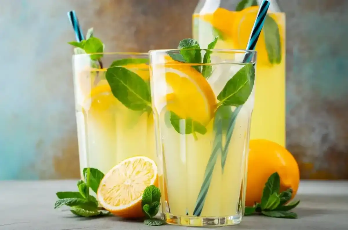 Domowa lemoniada - przepis i proporcje, które naprawdę działają