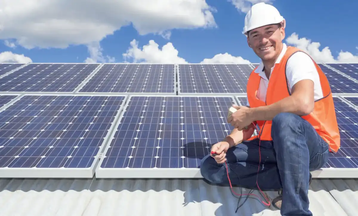 Rozdzielnica PV: Klucz do bezpieczeństwa? Jak wybrać idealną?