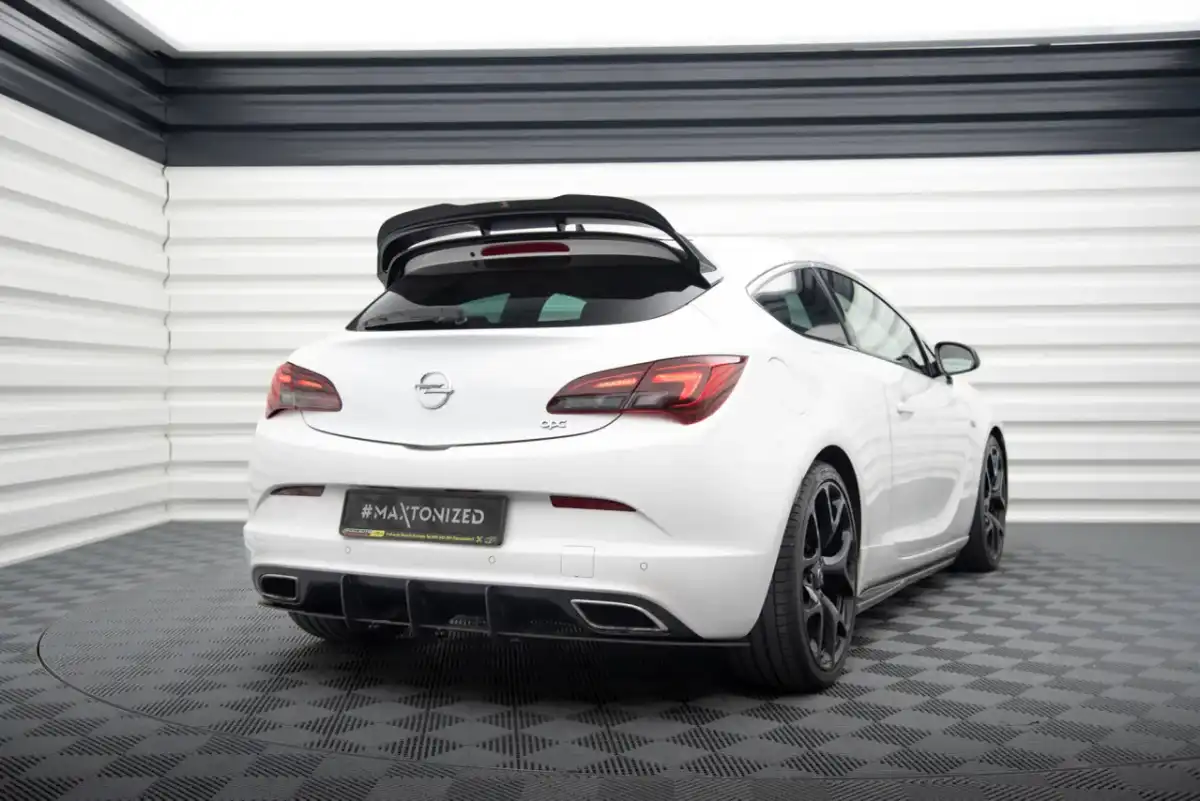 Opel Astra J OPC: Ostatni hot hatch? Usterki, koszty, tuning