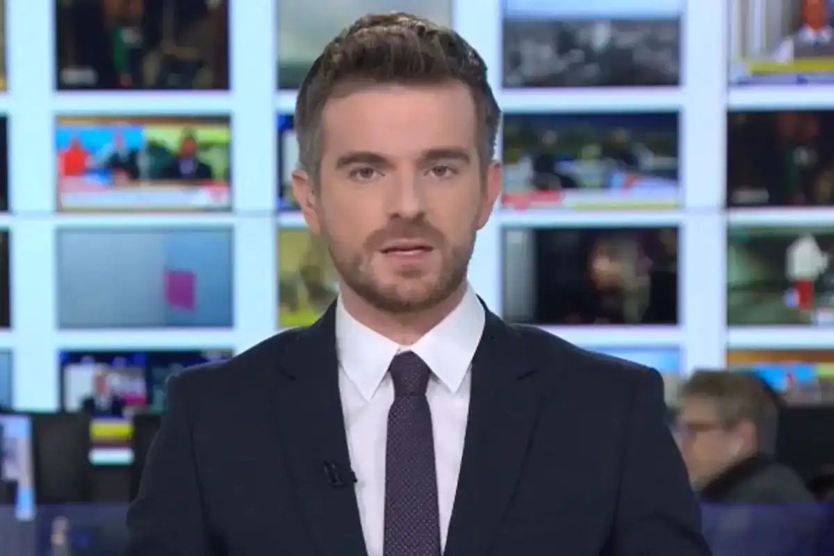 Łukasz Jedliński - życiorys i kariera. Co wiemy o dziennikarzu TVN24?