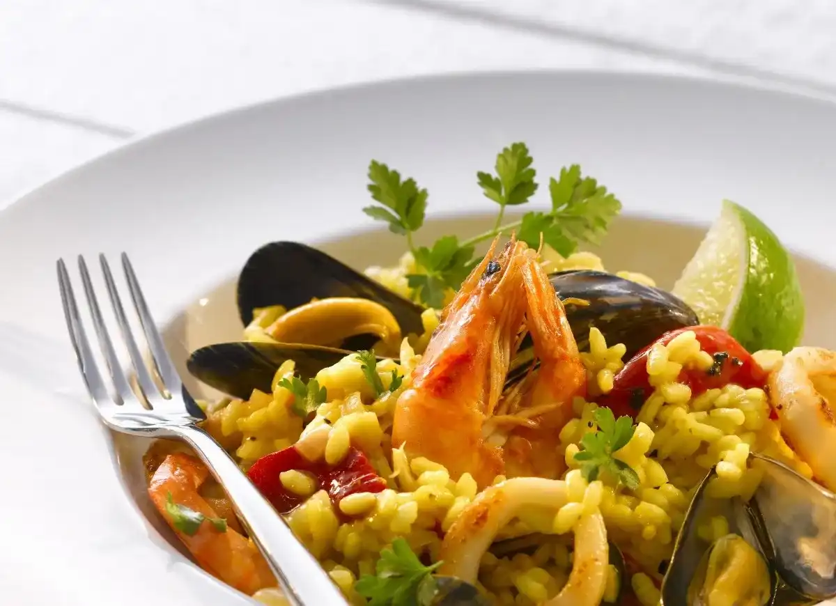 Risotto z owocami morza - idealnie kremowe? Oto przepis!