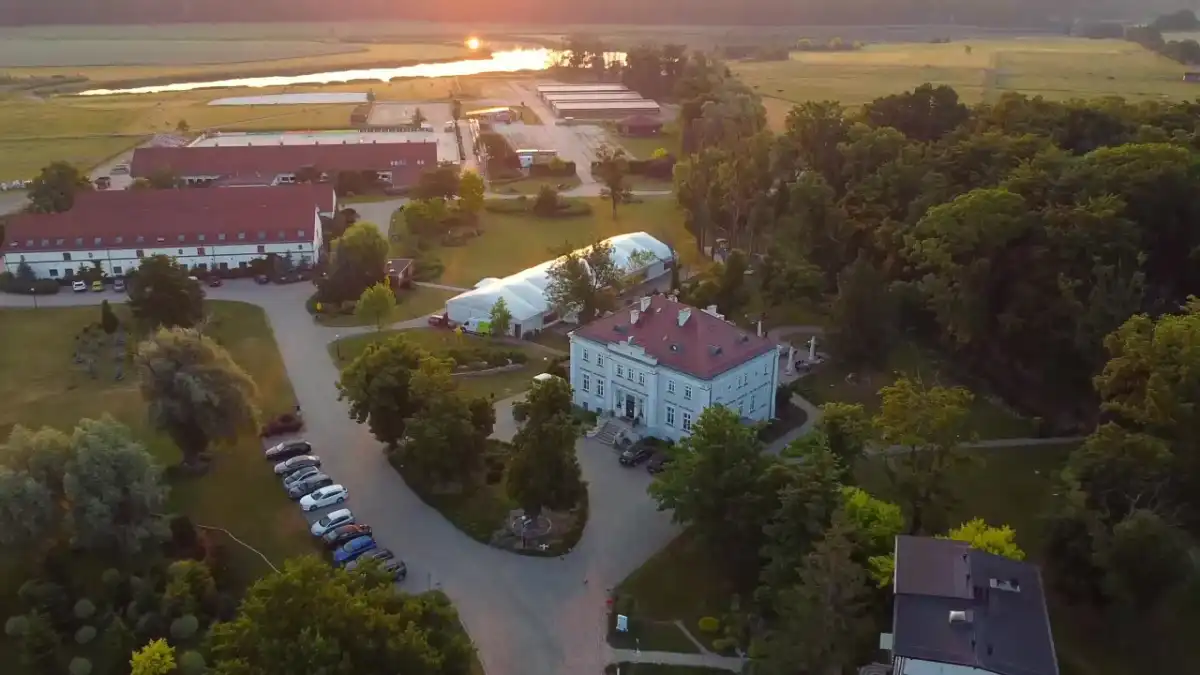 Hotel Jakubus - noclegi, SPA i kuchnia w rytmie slow