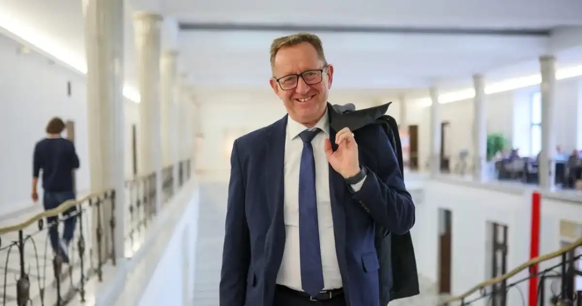 Dlaczego Telus i Romanowski zawieszeni w PiS? Afera gruntowa