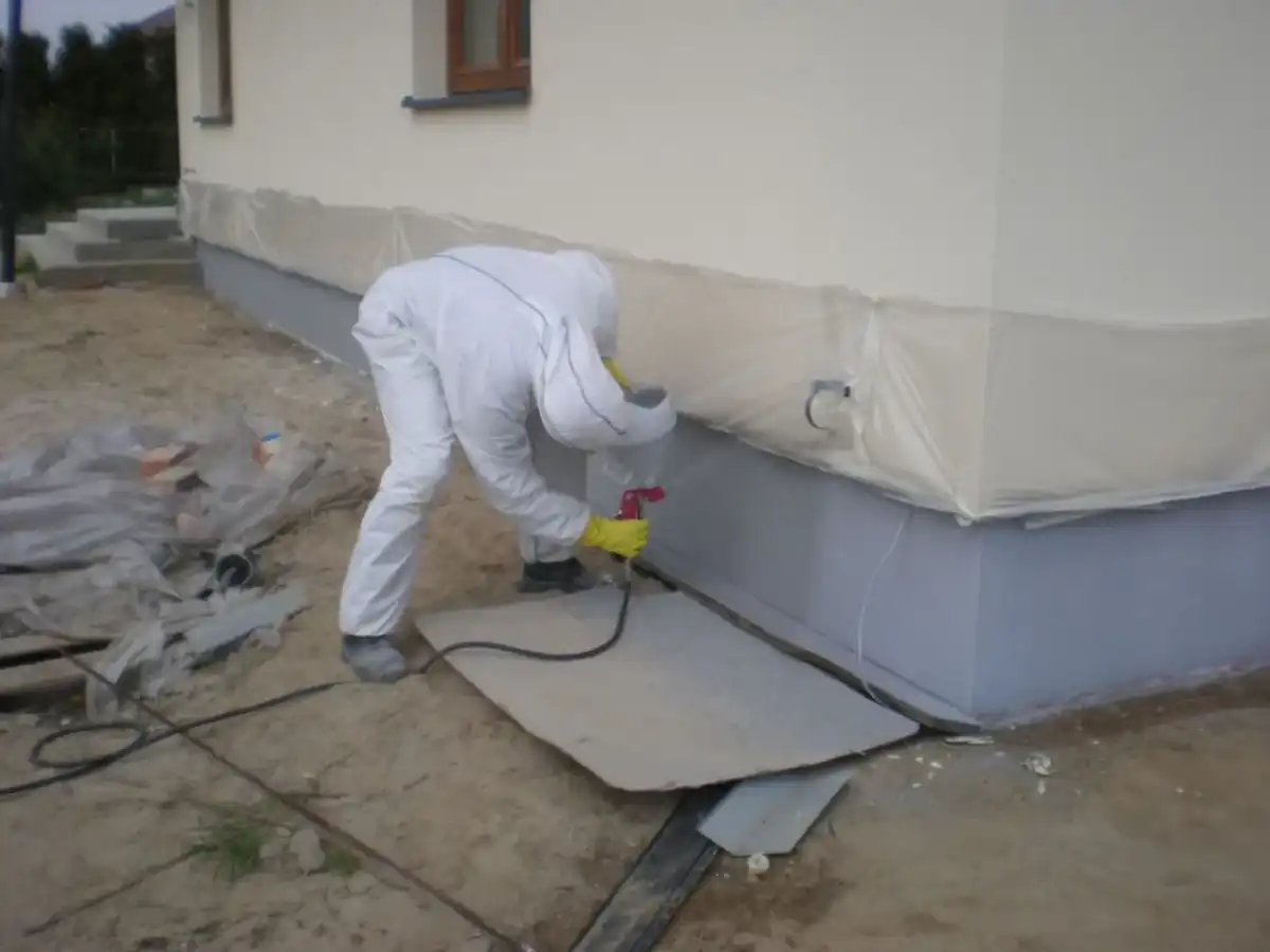 Malowanie elewacji po styropianie - Błędy, farby, porady