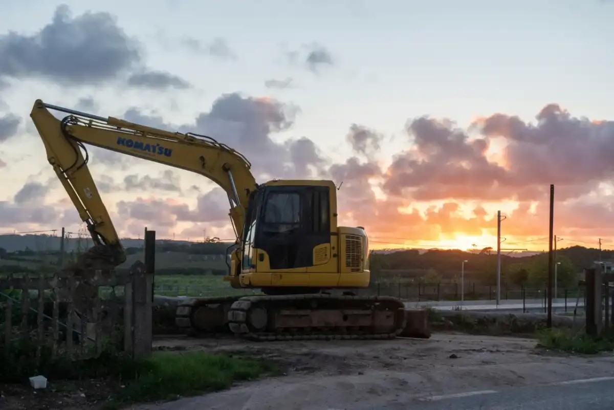 Mini koparki Komatsu - jak wybrać i zainwestować mądrze?
