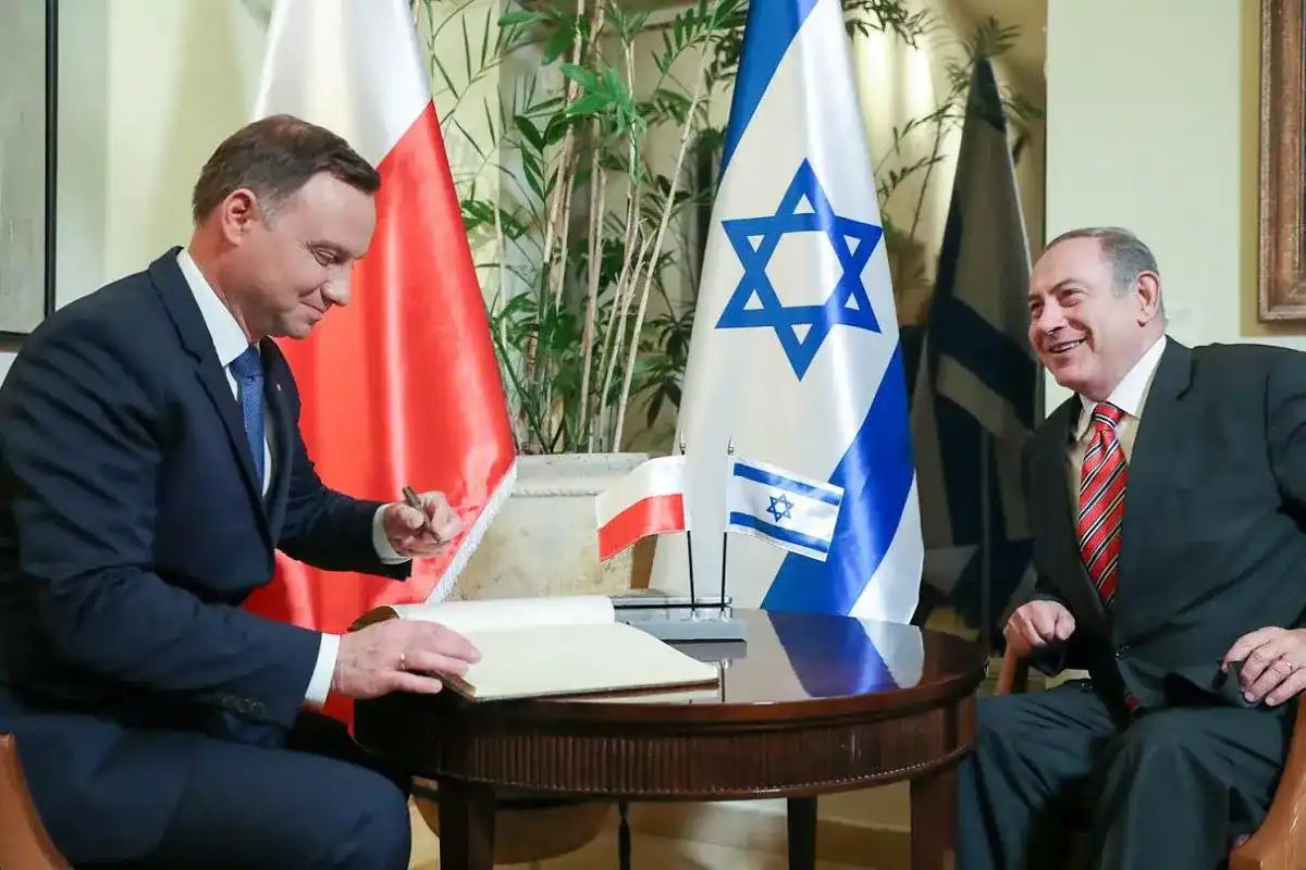 Dlaczego prezydent Polski w Izraelu? Analiza celów i ryzyka