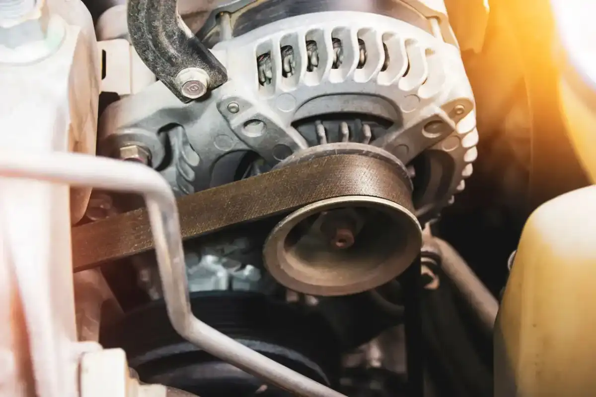 Alternator - objawy, diagnostyka i naprawa. Czy regeneracja się opłaca?