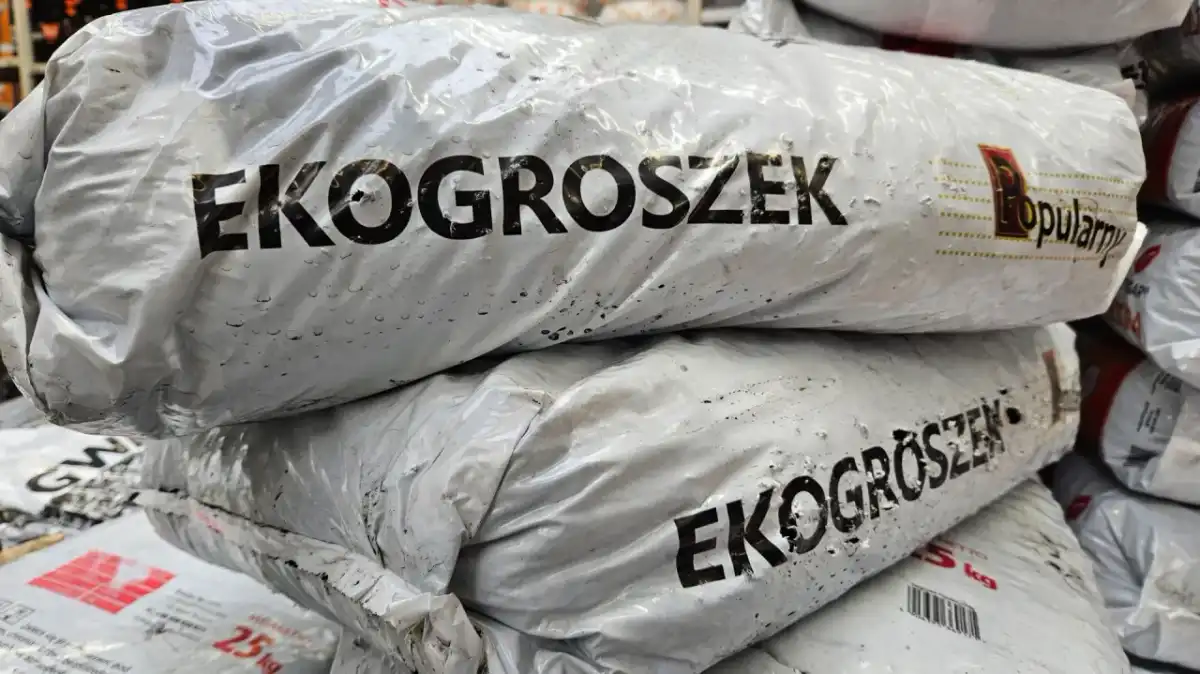 Piec na ekogroszek 2026: Czy warto? Legalność i koszty
