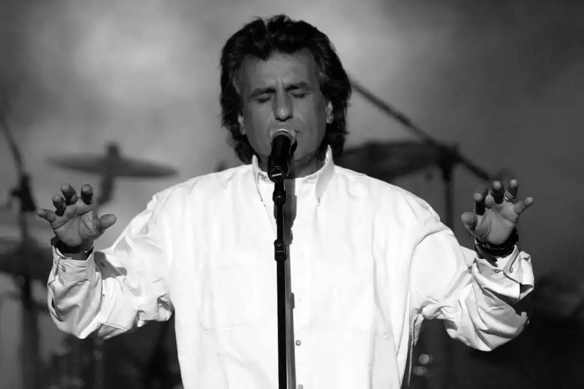 Toto Cutugno L'Italiano tekst - Co naprawdę oznaczają te słowa?