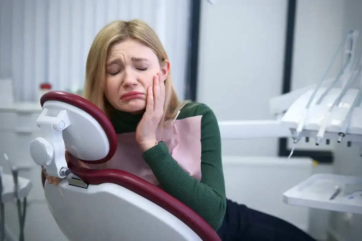 Ból zęba - co działa naprawdę i kiedy iść do dentysty