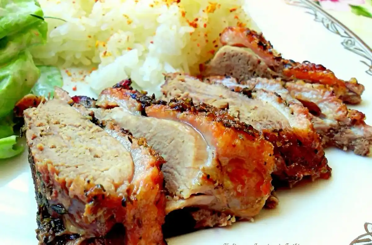Pieczona kaczka w kawałkach - Jak upiec, by była idealnie soczysta?