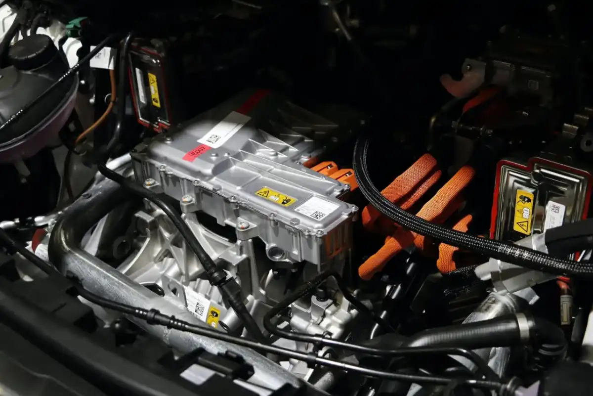 Mantenimiento coche eléctrico - ¿Es realmente más barato?