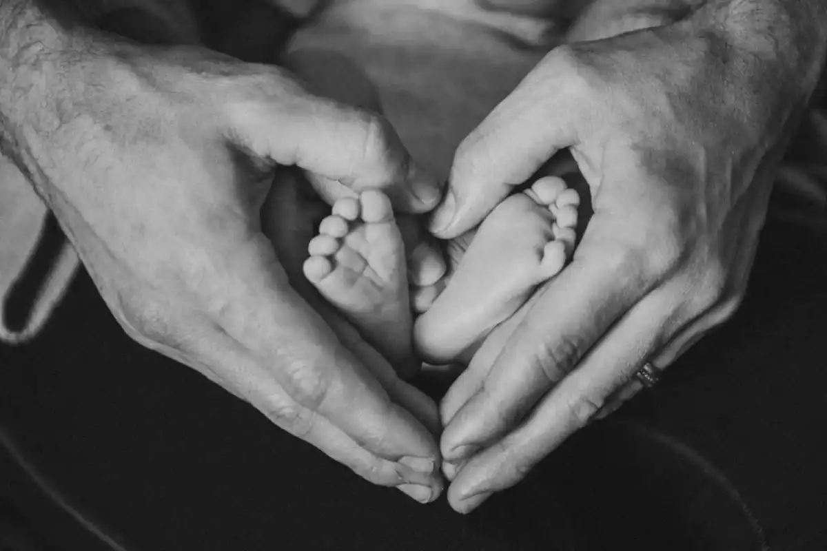 Tęczowe dziecko po stracie - ciąża, poród i wsparcie bliskich