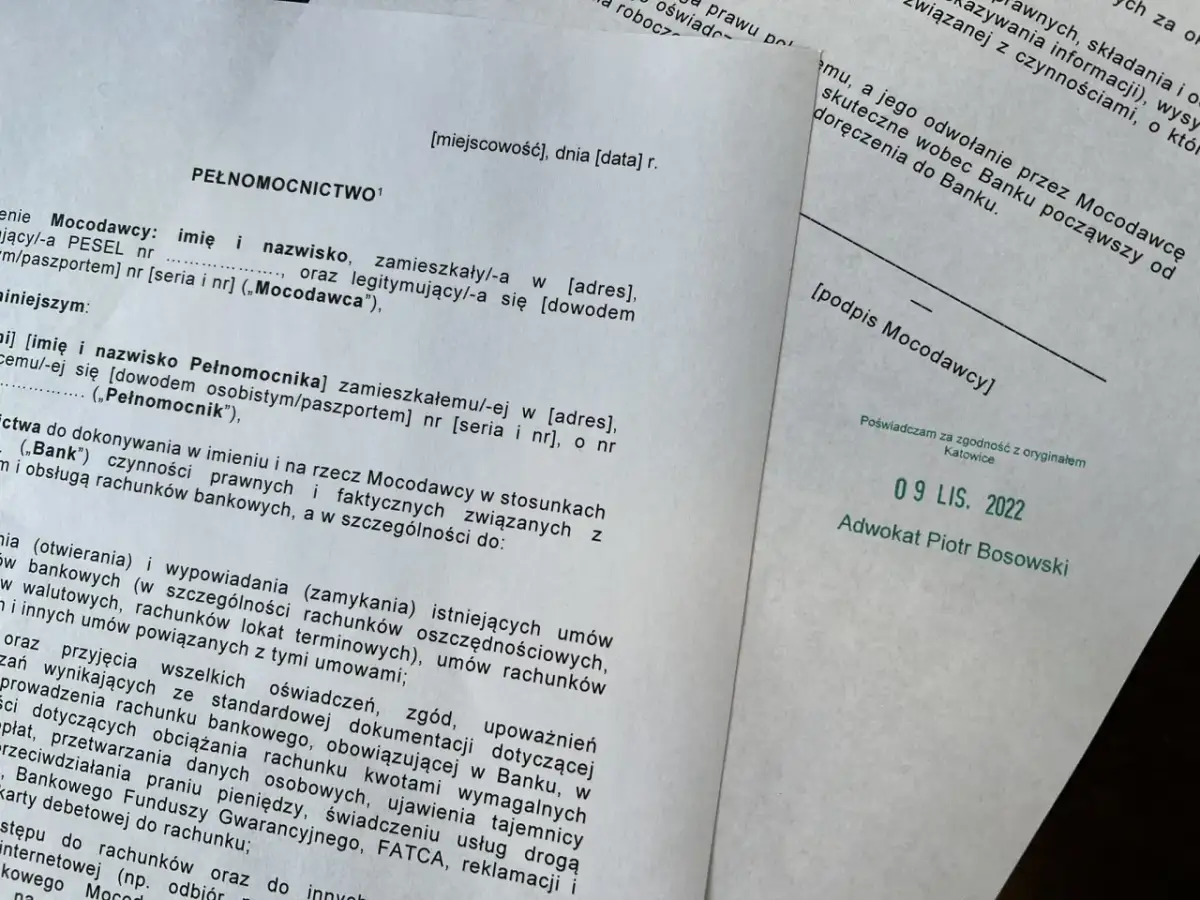 Dokument z pieczątką "Poświadczam za zgodność z oryginałem" i podpisem adwokata Piotra Bosowskiego.