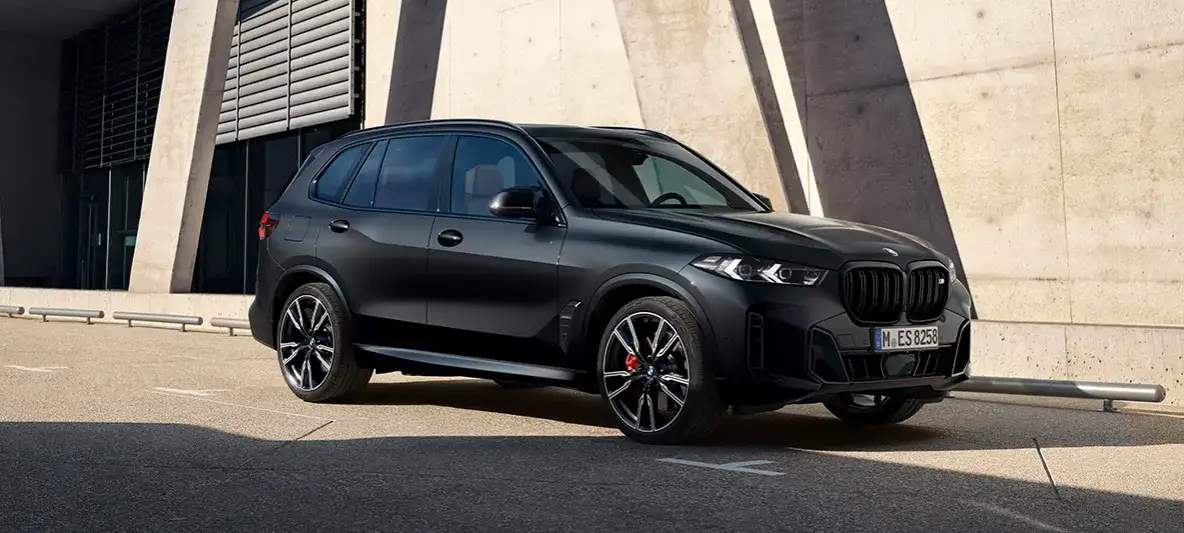 BMW X5 czarne - luksusowy SUV o sportowym charakterze