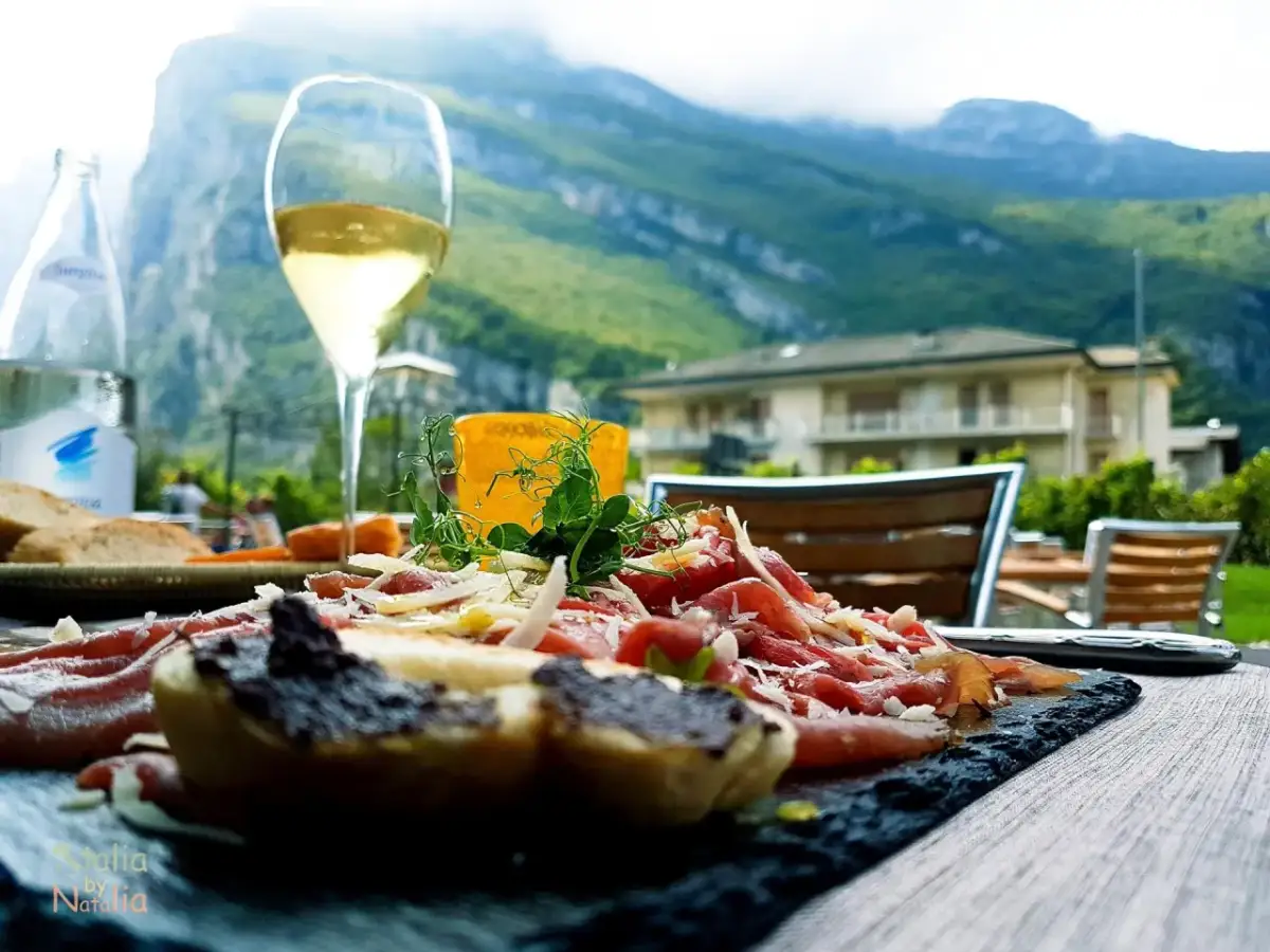 Peschiera del Garda: Gdzie zjeść? Kulinarne porady i TOP restauracje