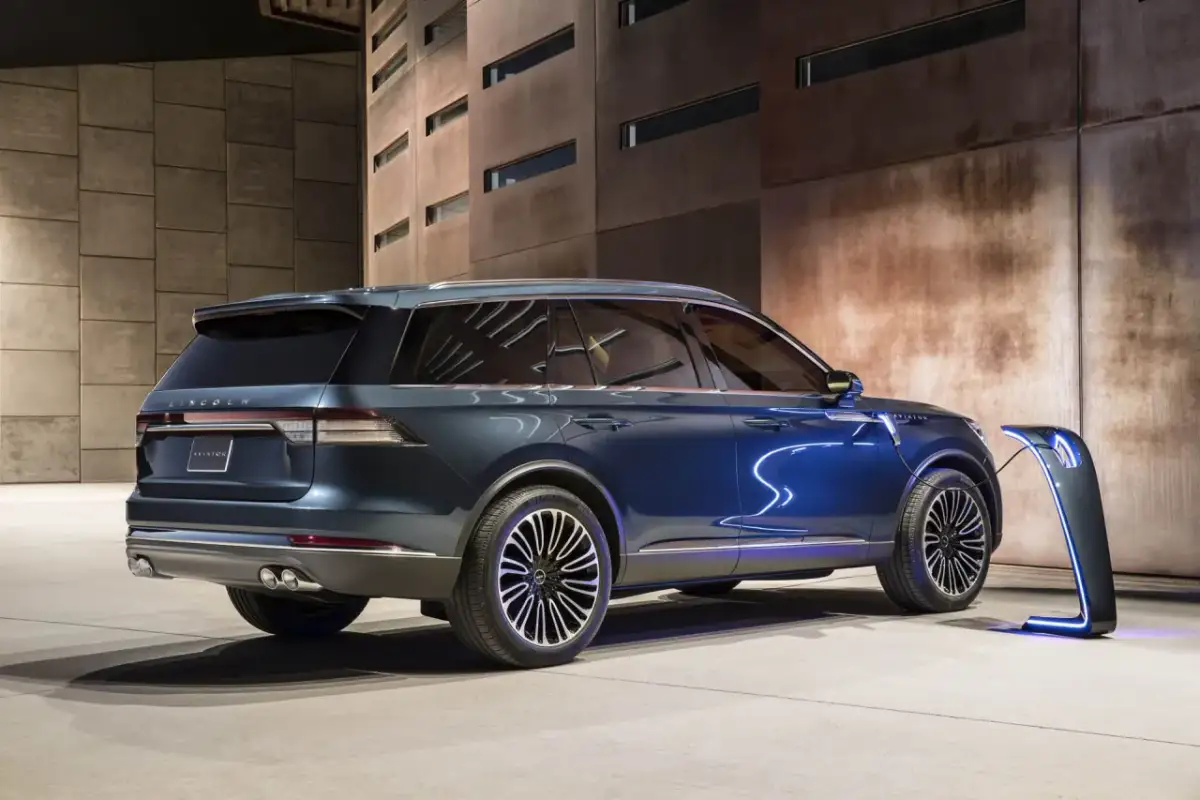 Lincoln Aviator - Luksusowy SUV z V6. Lepszy niż rywale z Europy?