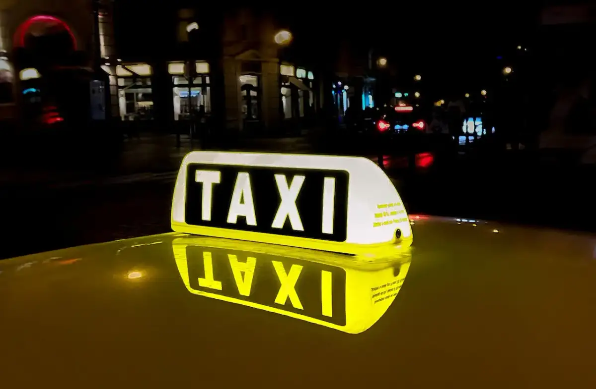 Ile kosztuje taxi za 1 km? Ceny w różnych miastach w Polsce