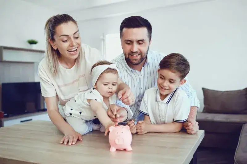 Kiedy złożyć wniosek o urlop wychowawczy, aby nie stracić szansy?