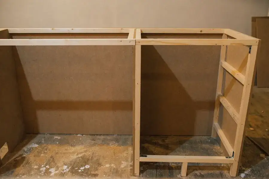 Jak stworzyć szafkę pod umywalkę DIY i zaoszczędzić na kosztach
