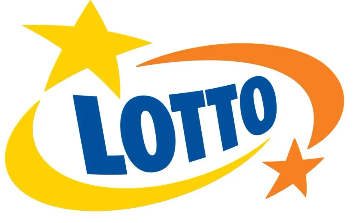 Logo LOTTO z niebieskim napisem i żółtymi oraz pomarańczowymi gwiazdkami i łukami. Miejsce, do którego można wysyłać lotto.