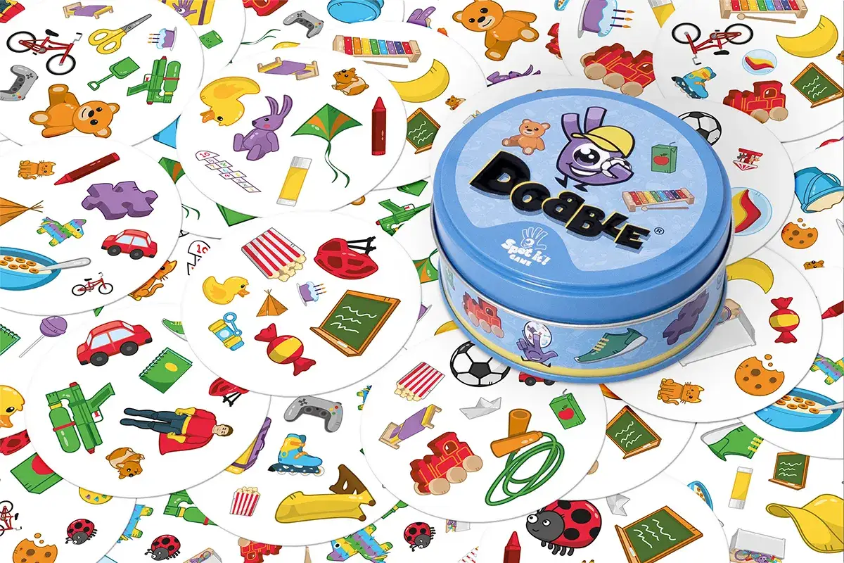 Dobble ile kart: Poznaj tajemnice i zasady tej popularnej gry