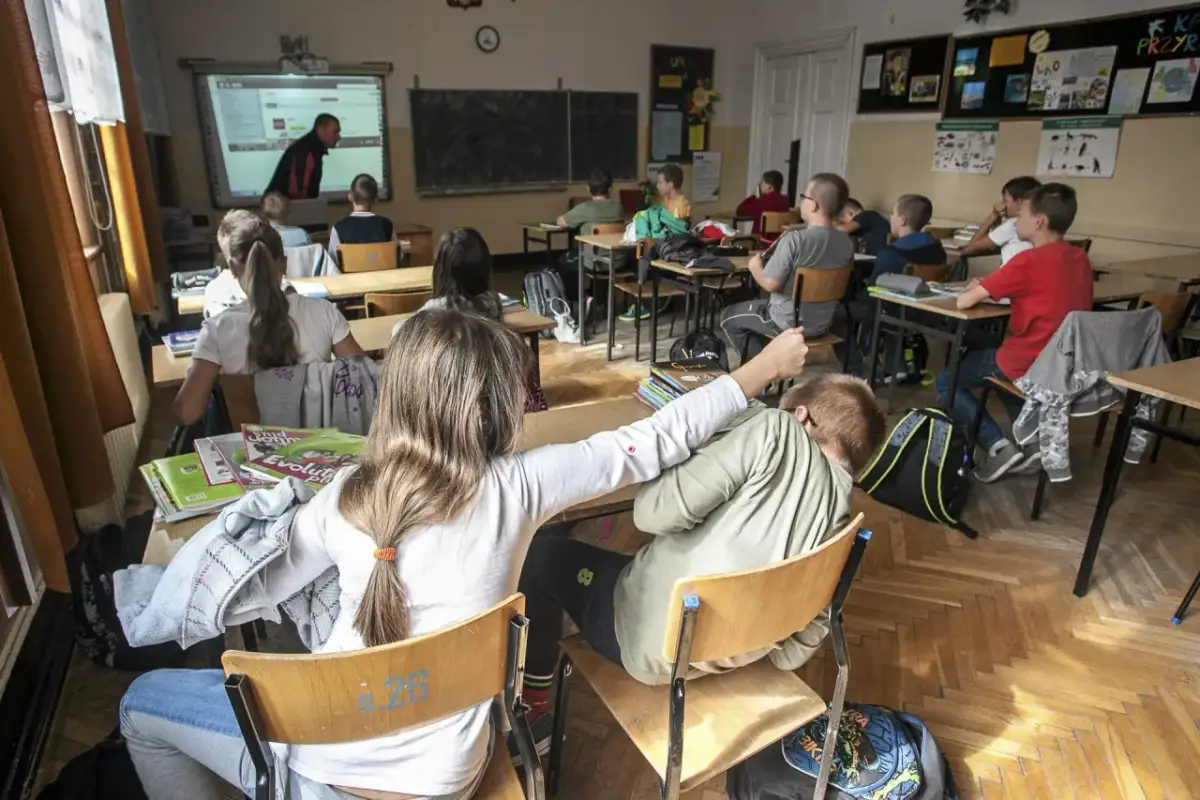 Kiedy wracamy do zdalnego nauczania? Najnowsze informacje i obawy