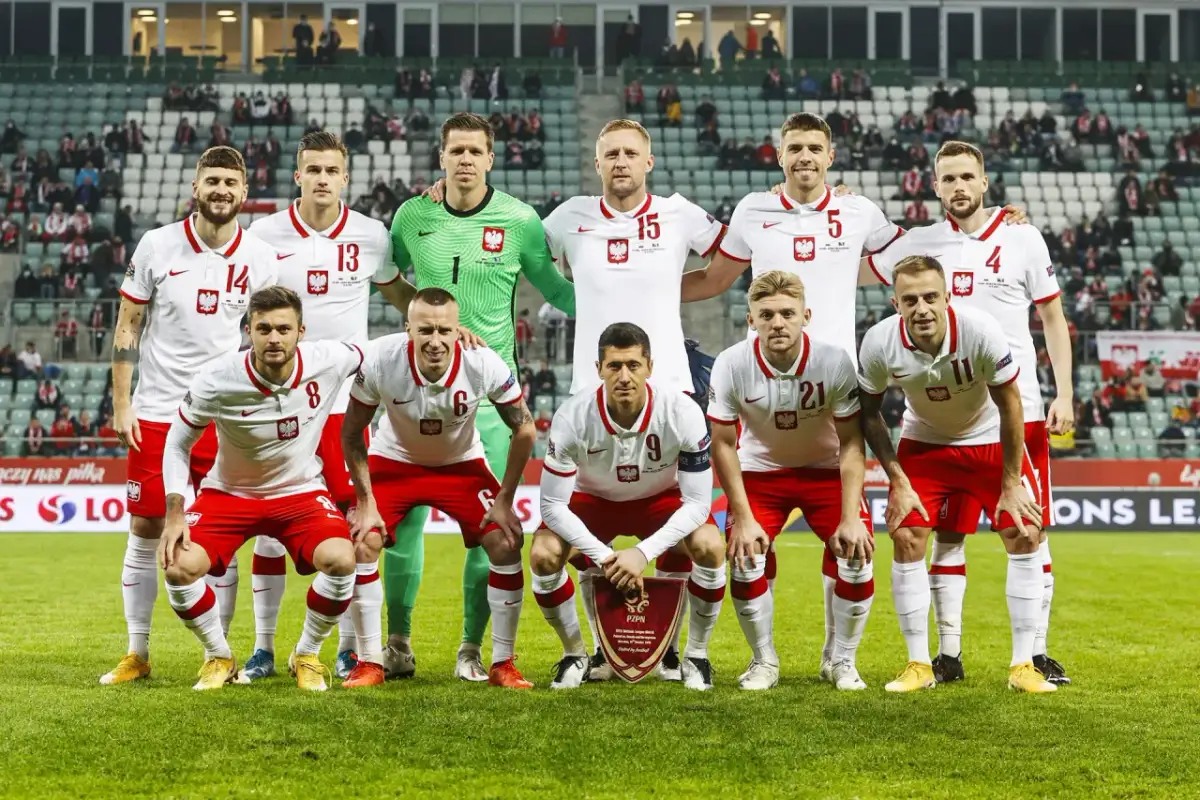 Ile piłkarzy gra w reprezentacji Polski? Sprawdź aktualną liczbę i skład kadry