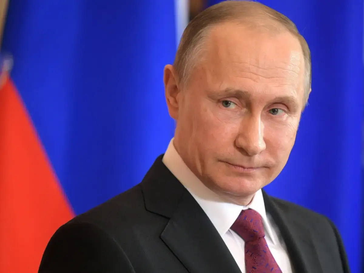 Kim jest Putin i dlaczego wywołuje kontrowersje w Rosji?