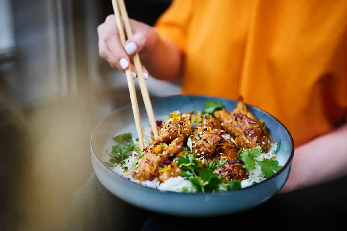 Ramen: Czy zawsze ostry? Przewodnik po smakach dla każdego!
