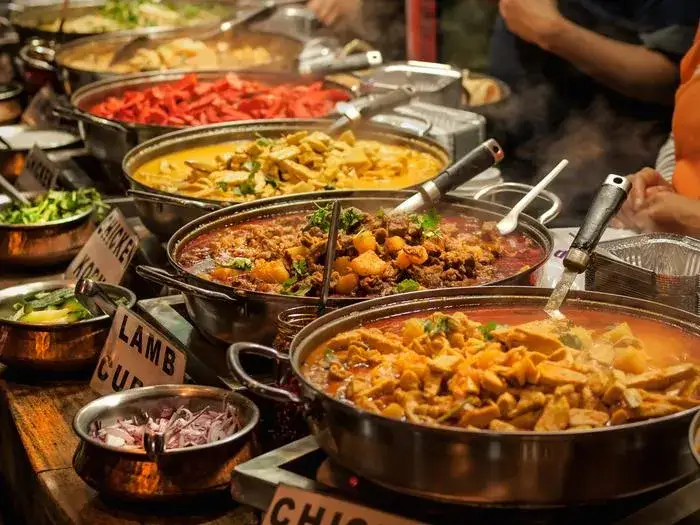Gdzie zjeść w Warszawie? Odkryj najlepsze restauracje i smaki