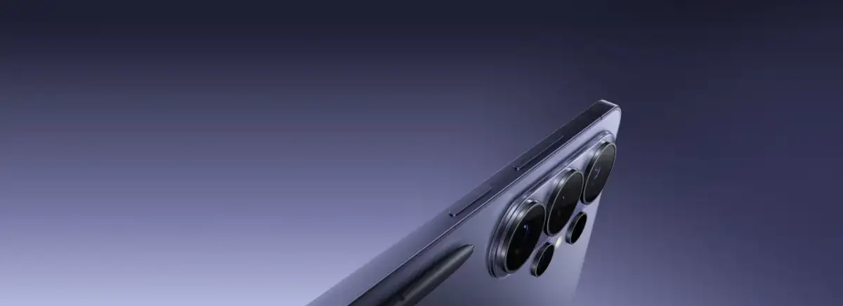 Szukasz informacji, jak przywrócić aparat w telefonie Samsung? Zobacz zbliżenie na moduł aparatów i rysik w nowym modelu.