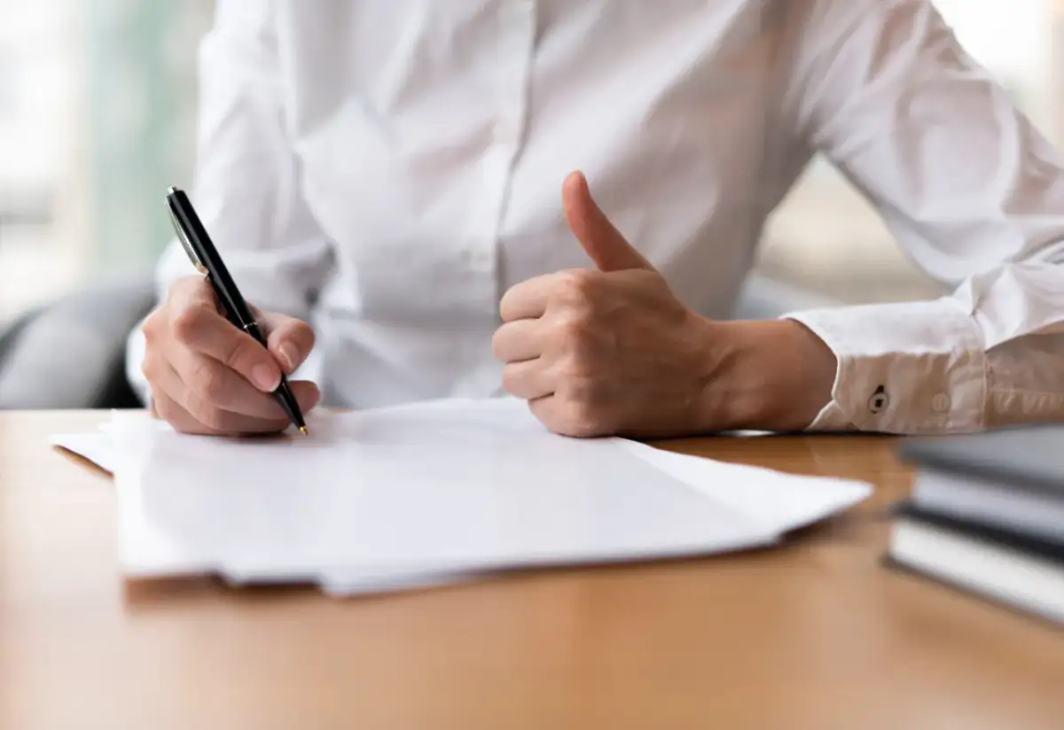 Jaka umowa jest najkorzystniejsza dla pracownika? Odkryj najważniejsze korzyści