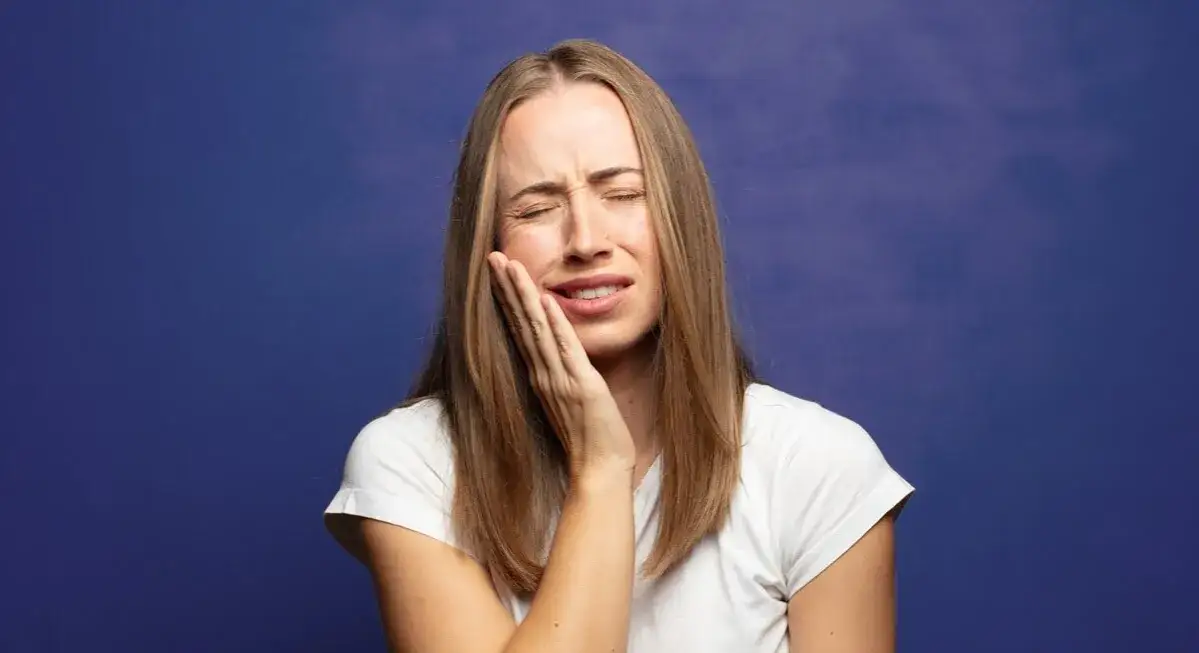 Ból zęba? Domowe sposoby, leki OTC i kiedy iść do dentysty