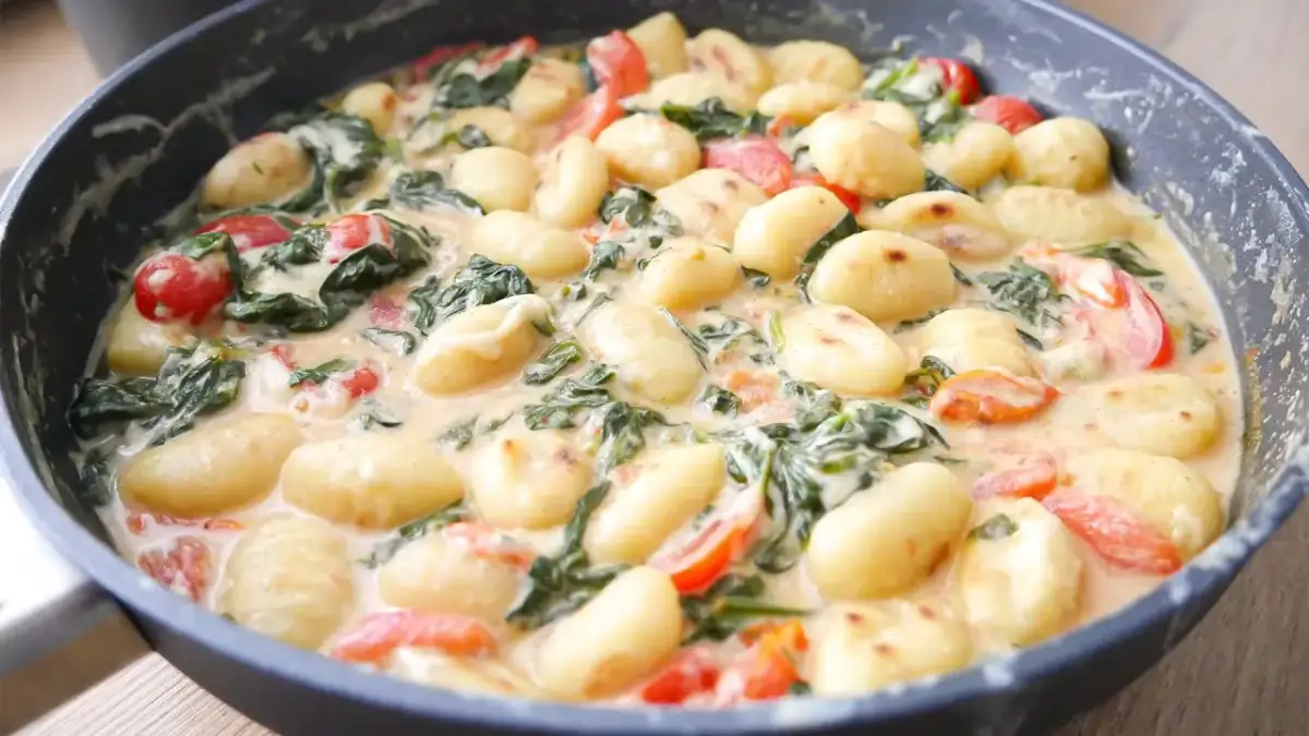 Gnocchi z jakim sosem: najlepsze połączenia, które zachwycą smakiem
