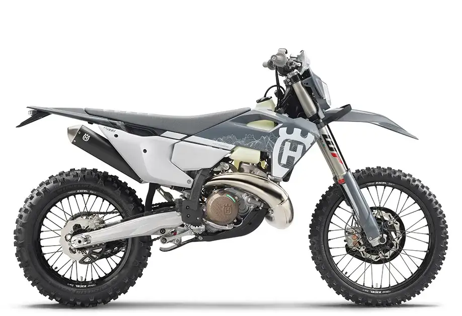 Husqvarna TE 125 4T - mocny motocykl enduro, który zaskoczy każdego