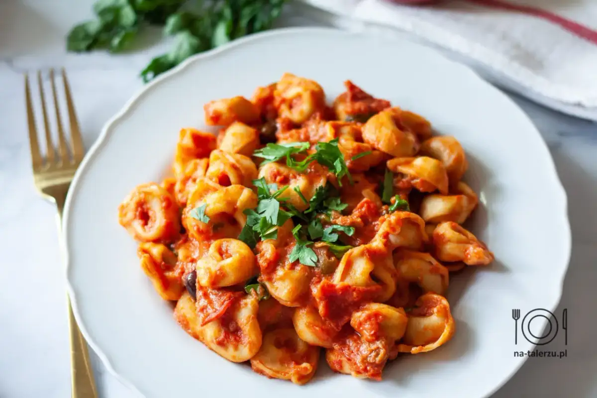 Jak podać tortellini ze szpinakiem? 20 min, mnóstwo smaku!