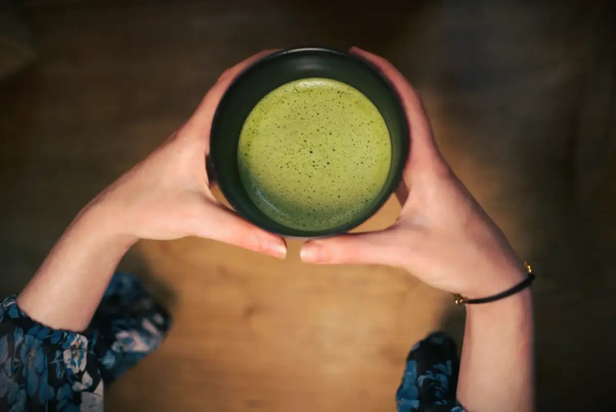 Najlepsza matcha: Jak nie dać się oszukać? Poradnik zakupowy