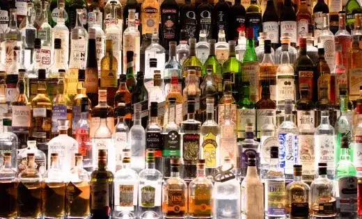 Ile wódka ma węglowodanów? Zaskakujące fakty o jej kaloriach