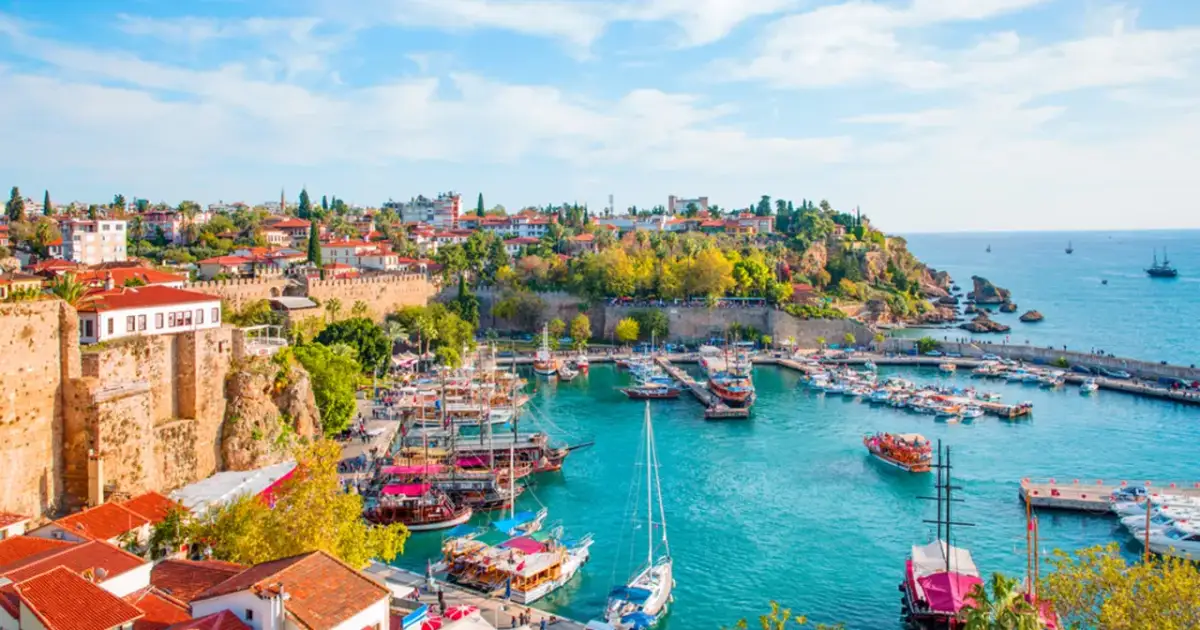 Antalya czy jest bezpiecznie? Odkryj prawdę o bezpieczeństwie w mieście