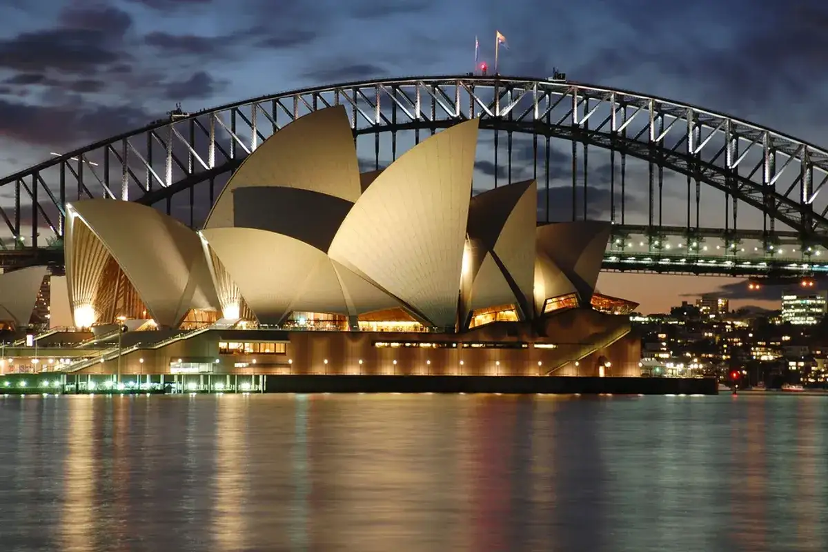 Ile wynosi emerytura w Australii? Sprawdź, jak wpływa majątek.