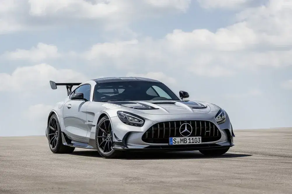 Mercedes-AMG GT Black Series - ekstremalne osiągi, które zachwycają.