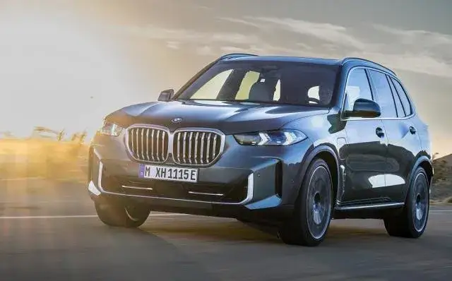 Nowe BMW X5: Rewolucyjny Design i Zaawansowane Technologie